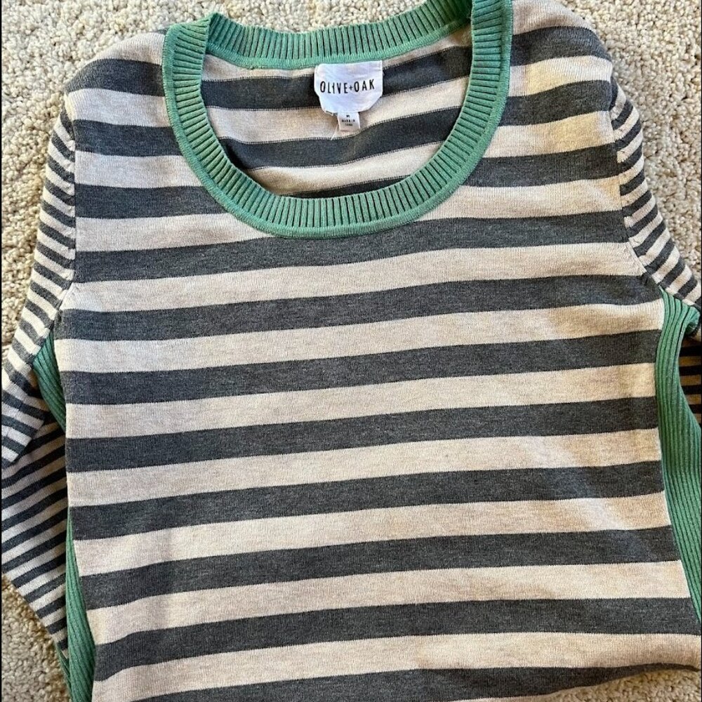 Olive and Oak Maryanne Stripped Pullover Sweater - Medium